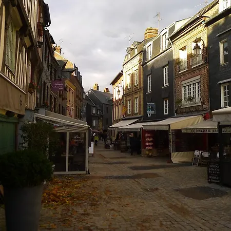 شقة La Compagnie Du 19 *